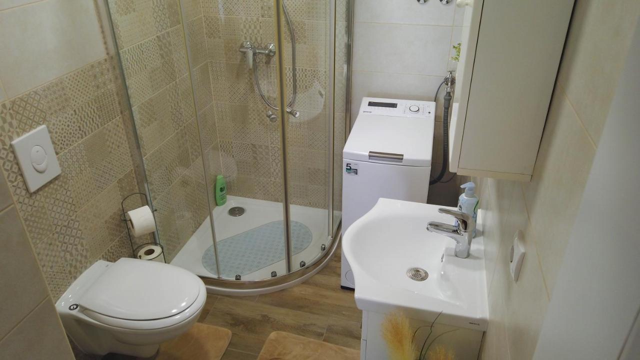 Apartment Center *